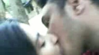 Desi Indian Girl Openly Sex with A Stranger