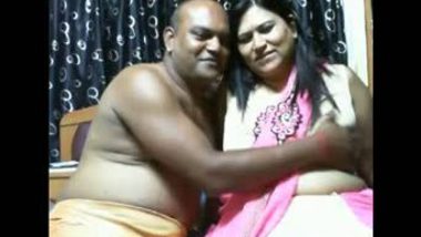 Bengaluru business man home sex with local aunty