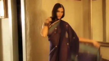 Beautiful Indian Dances Nude For Pleasure