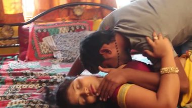 Desi bhabhi arousing lover’s mood in bedroom