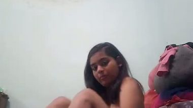 Desi teen hostel girl masturbate selfie