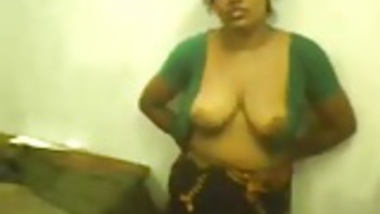 desi-shy south indian aunty fucked