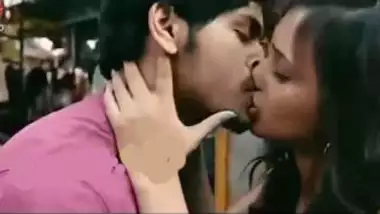 380px x 214px - Bengali actress mimi chakraborty lip lock kiss scene indian tube porno