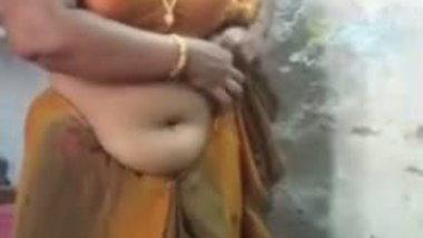 BBW indian aunty exposed big boobs and deep naval