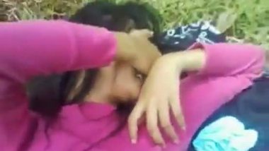 Outdoor MMS scandals of a sexy Manipuri girl
