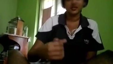 Hindi sex video of teen giving a handjob