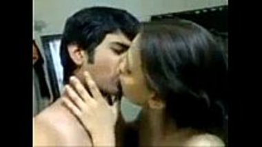 Naked bhabhi Sunny kissing her devar