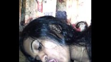 Hot blowjob by a sexy desi wife