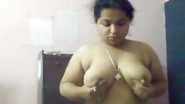 Chubby Indian girl ritika from Nagpur 