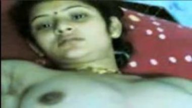 Homely And Nude Indian Wife Finger Fucked Boobs Pressed