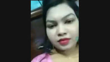 Bangladeshi Girl Showing On Video Call