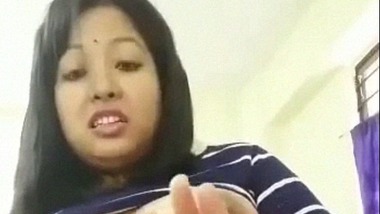 Vegetable masturbation video of desi lady with baingan