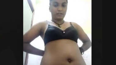 Tamil Girl Bathing 3 Clips Part 1