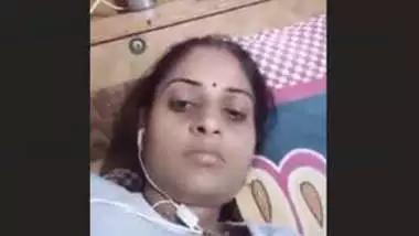 Bhabhi on video call getting horny pressing boob