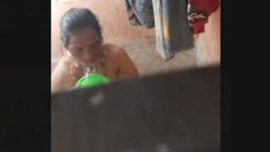 Unsatisfied Aunty bathing And Fingering In Bathroom Debar Jerking Watching Her Nude