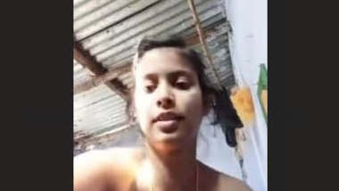 Cute Desi Girl Record Her Nude Selfie Part 1
