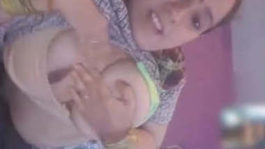 Sexy Bhabhi Showing Her Big Tits