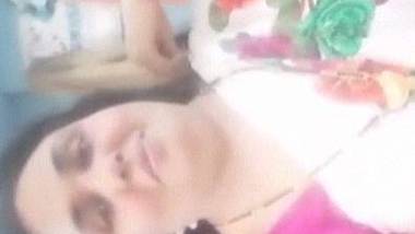 Indian aunty open saree video