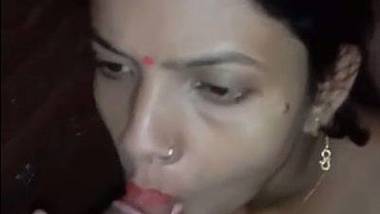 Indian prostitute bhabhi sucking cock
