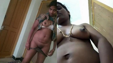 tamil bhabi strip dress show boobs and pussy