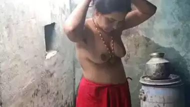 Cemxxx - Village bhabi bath indian tube porno