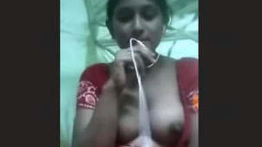 Bangladeshi Beautiful Girl Showing Her Boob on Imo video call part 1