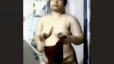 Bengali Bhabhi Nude Capture After Bath Videos Part 2