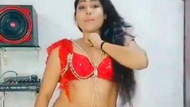 Bhabhi Hot Dance