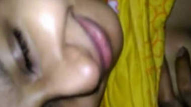 Desi babe giving blowjob n taking cum of BF must watch