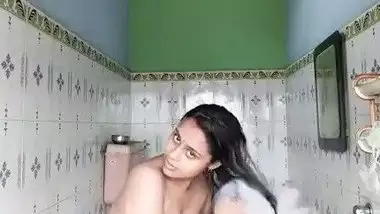 Saniliban - Bhabhi bathroom solo bathing video indian tube porno