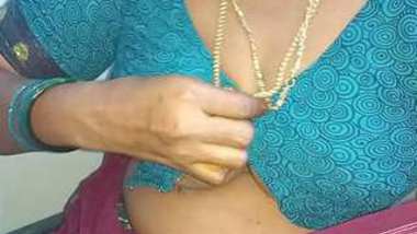 tamil bbw aunty show her boobs n pussy