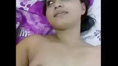 Desi village girl reya open body nice boobs n pussy