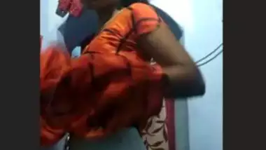 Sex Video Tamil Drees Chingd School Teeches Hd - Tamil bhabhi self recorded dress changing indian tube porno
