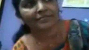 Tamil aunty stripping panty on video call