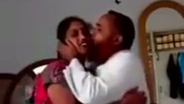 Hindi sex video of a mature guy having fun with a young bhabhi
