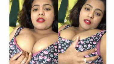desi girl huge boobs squeezing