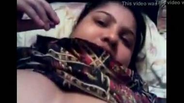 Chubby bhabhi gets her pussy fingered and fucked by husband
