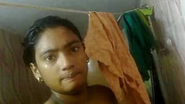 Bangladeshi collage girl Akhi take nude selfie for bf