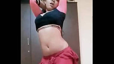 Cute mumbai college girl anjali patel saggy navel and milky cleavage show