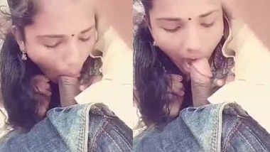 Desi girl friend outdoor blowjob with lover