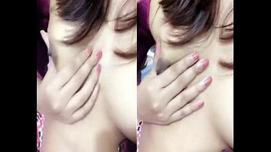 cute Desi girl Showing her tits