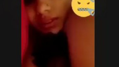Beautiful Sexy Girl Showing Pussy On Video Call