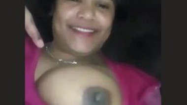 Horny bangla bhabi showing boobs