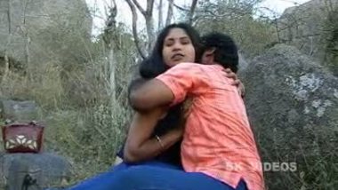Tamil bhabhi outdoor sex with hubby’s friend