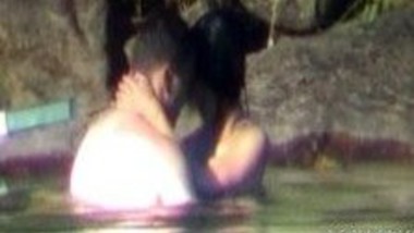 Underwater wild river sex by desi hot Indian couples