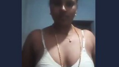 Hospital working Tamil aunty Getting Nude For Lover