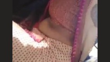 Tamil Bhabi Sexy Cleavage Clip