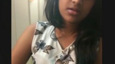 Sexy girl with hindi talking