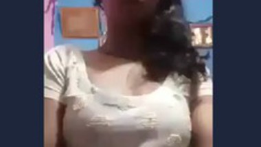 Desi village wife show her big boob