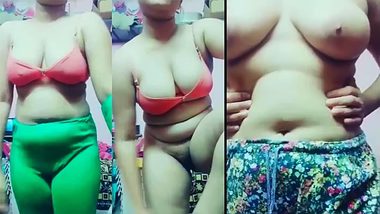 Desi mallu aunty porn XXX videos as sexy girl hot body show